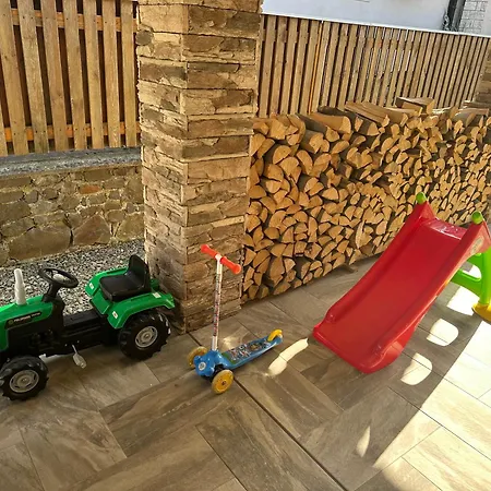 Dom Amelia Snina